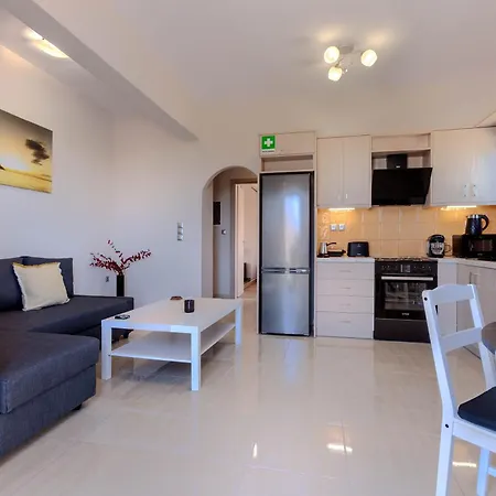 Liθos Monemvasia Yefira